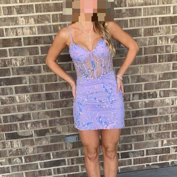 Homecoming corset dress - Picture 5 of 6